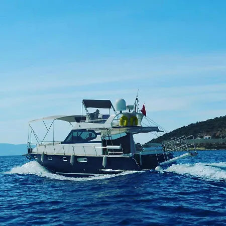 Motoryacht * Datca